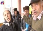 Reportaj în comuna cu sute de analfabeţi: „Dacă nu ştim carte ne arestaţi”?